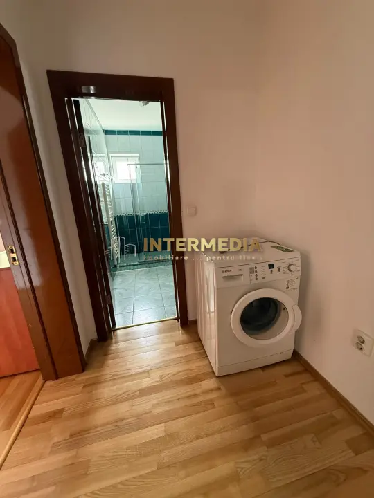 Inchiriere Apartament cu 2 Camere, Etaj 1, Mobilat si Utilat Complet, Central, fotografia 8