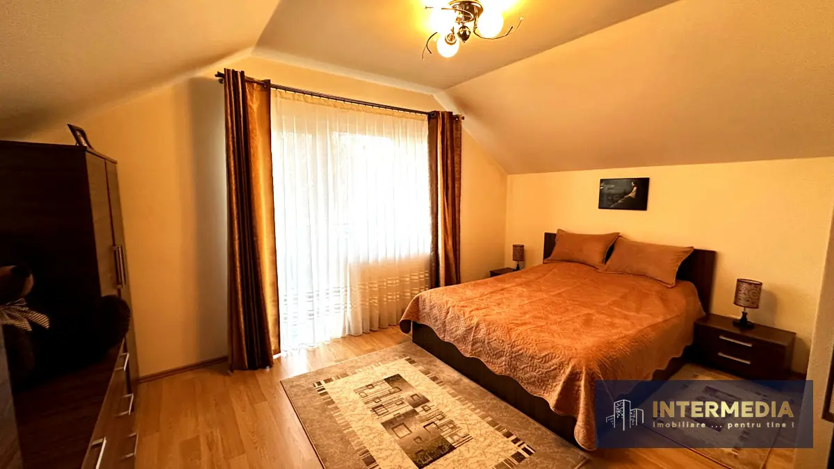 Casă Superba, CETATE Izvorului, 326 mp Teren, Curte, Terasă, Grădină, fotografia 6