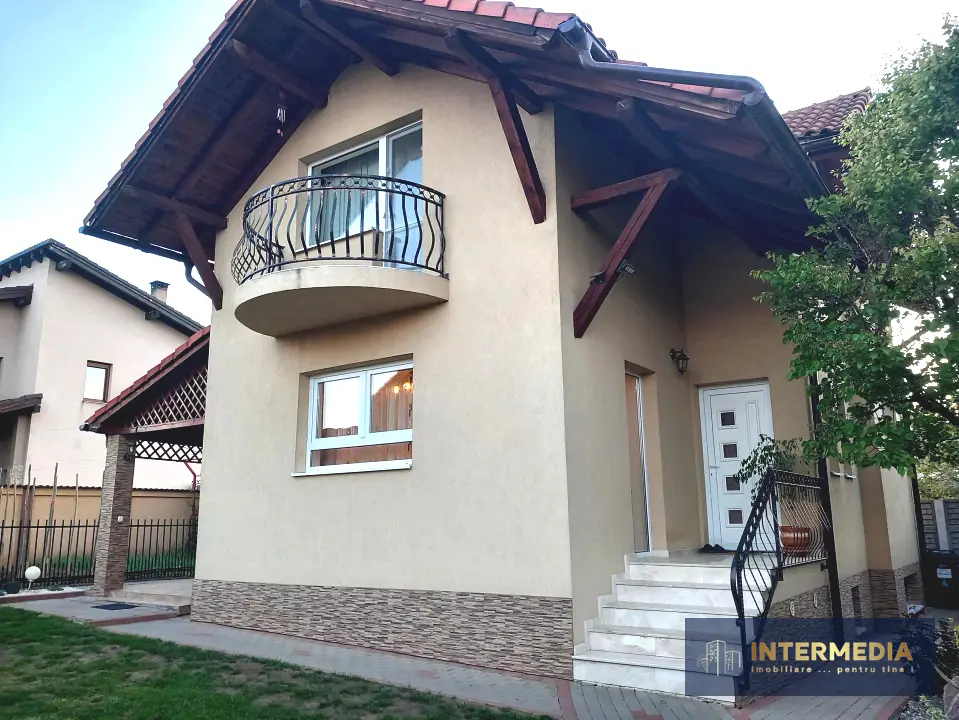 Casă Superba, CETATE Izvorului, 326 mp Teren, Curte, Terasă, Grădină, fotografia 11
