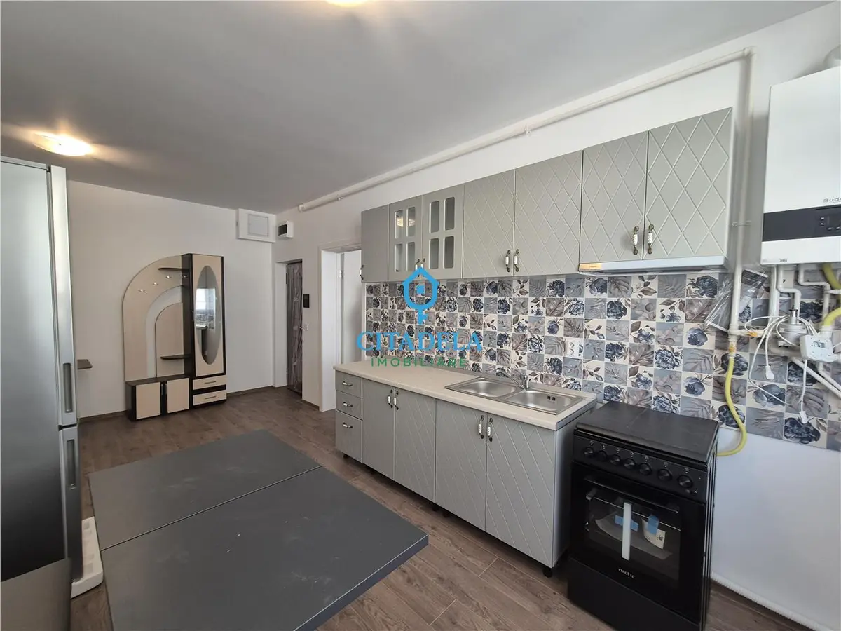 Apartament cu 2 camere de închiriat, bloc nou, garaj, zona Centru, fotografia 9