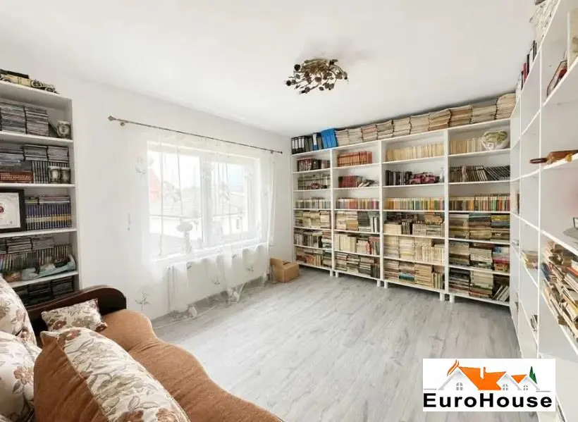 Casa De Vanzare In Alba Iulia, fotografia 8