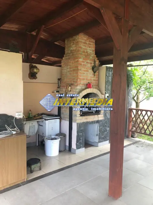 Vila de Vanzare in Alba Iulia CETATE Kaufland 6 camere D+P+E cu 2550 mp. Teren, fotografia 7