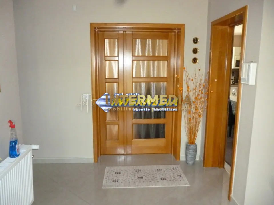 Casa de vanzare, D+ P+ M, zona buna, Cetate Alba Iulia, finisata, 560 mp, fotografia 11