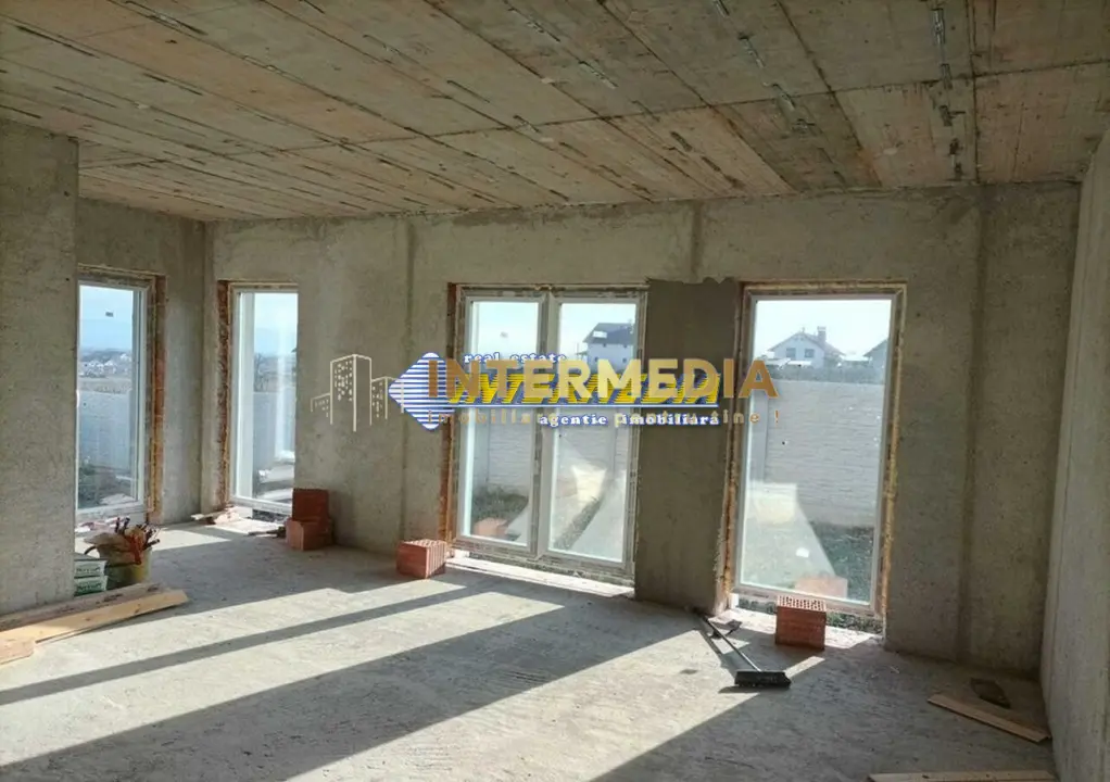 Casa noua de vanzare in Alba Iulia cu 4 camere semifinisata cu apa gaz curent, fotografia 12