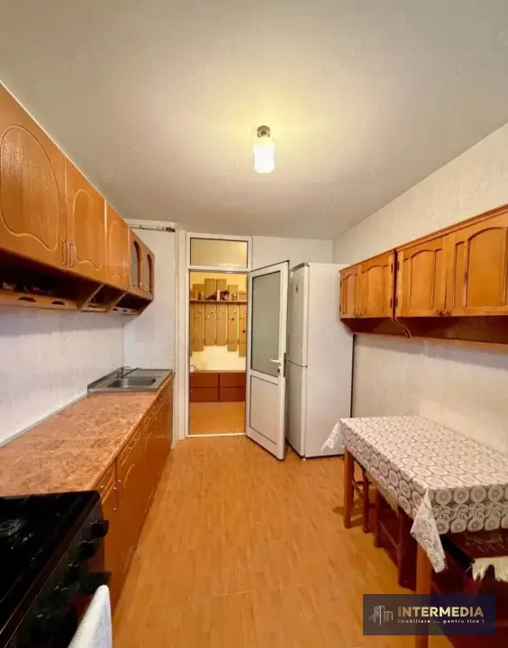 Apartament 2 camere, Zona Tolstoi, decomandat, 2 balcoane, fotografia 7