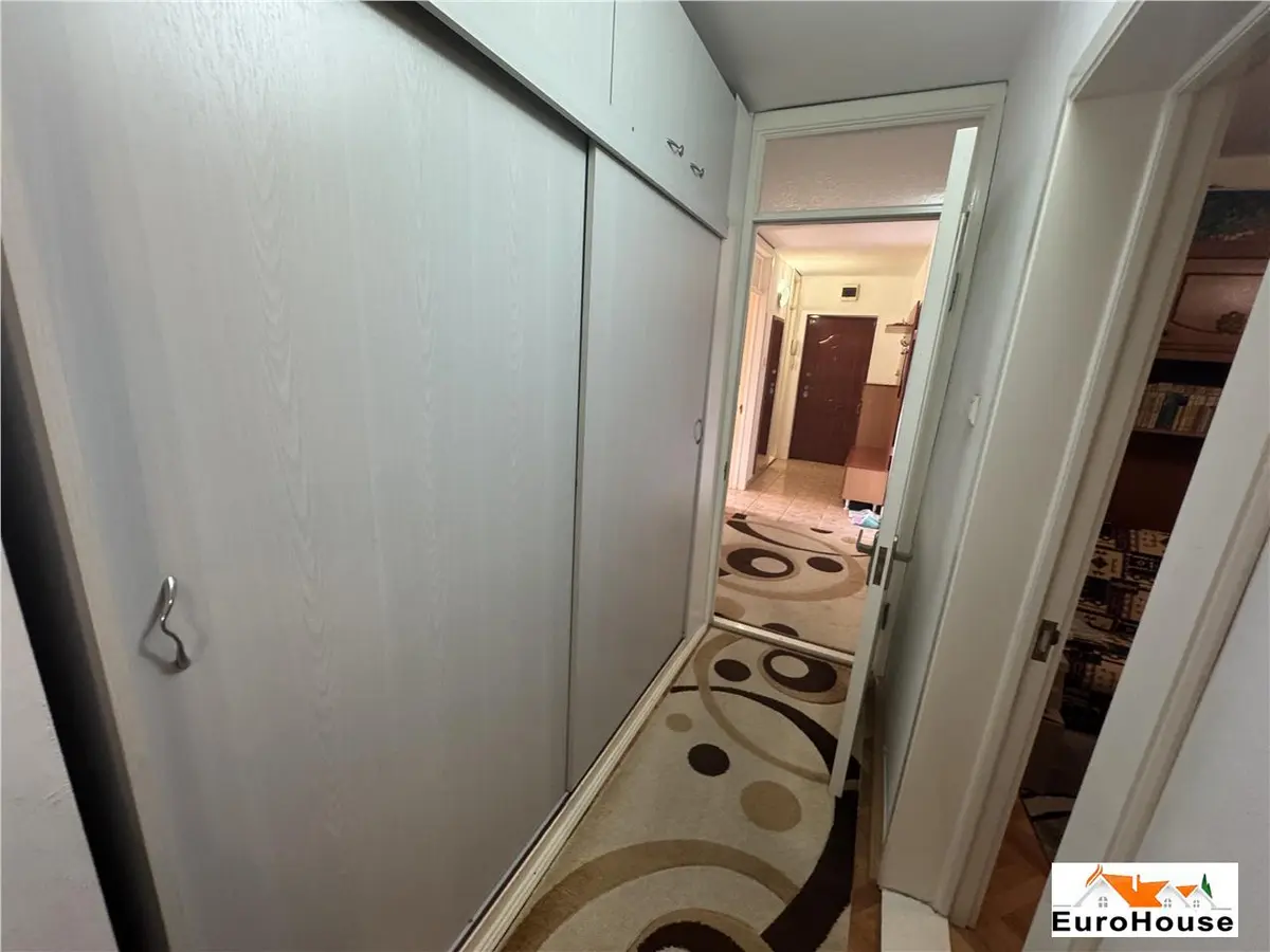 Apartament cu 4 camere de vânzare în Alba Iulia, zona Cetate, fotografia 11