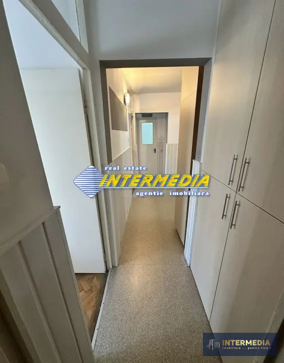 De Vanzare Apartament 4 camere decomandat 83 mp etaj 1 finisat complet, fotografia 10