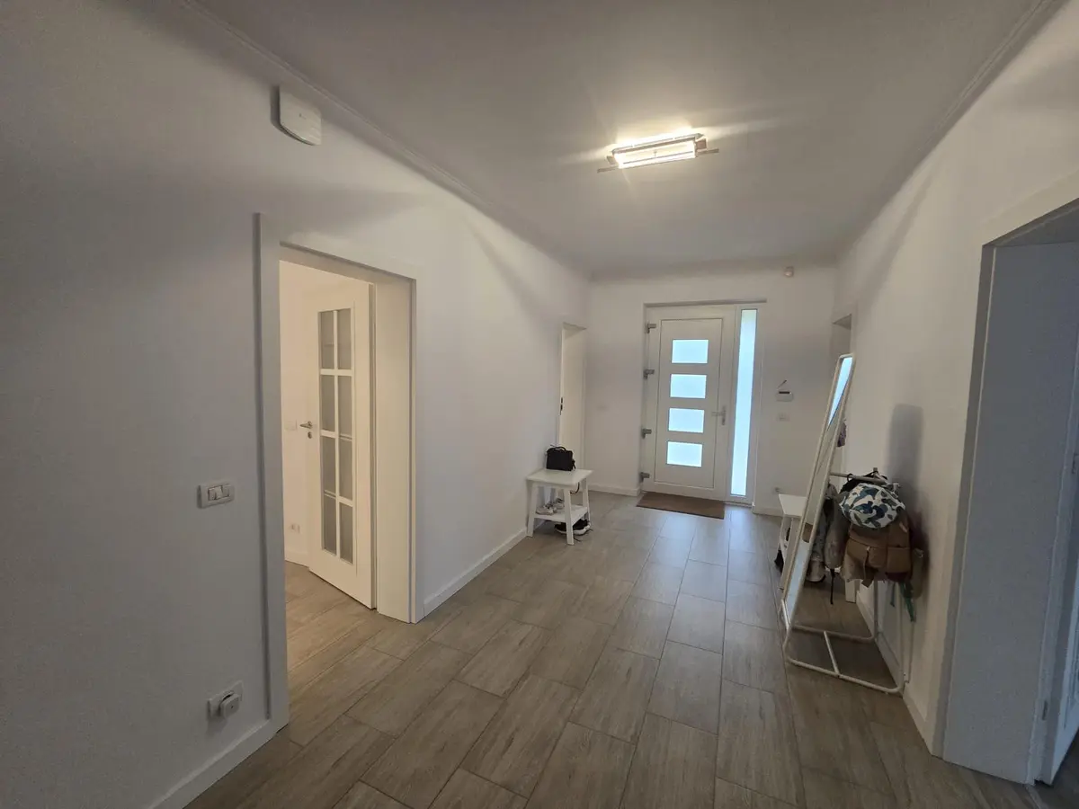 Vilă modernă de vânzare, construcție nouă, aproape de Alba Iulia, 330.000 euro, fotografia 3