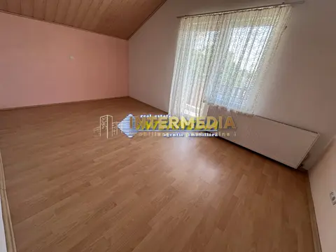 Spatiu Comercial + Apartament in Alba Iulia, Zona Cetate Kaufland