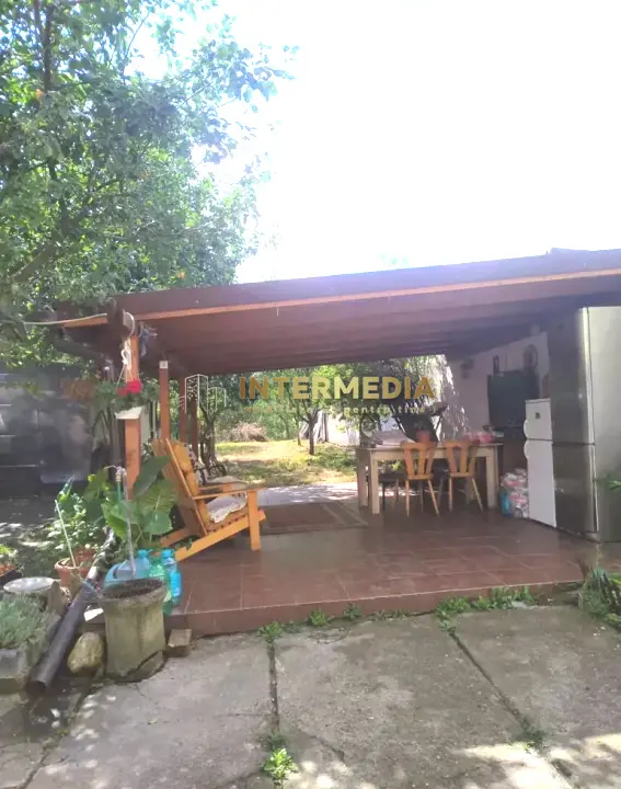 Vanzare Casa 5 camere Nefinisata cu 930 mp teren strada asfaltata CETATE, fotografia 4