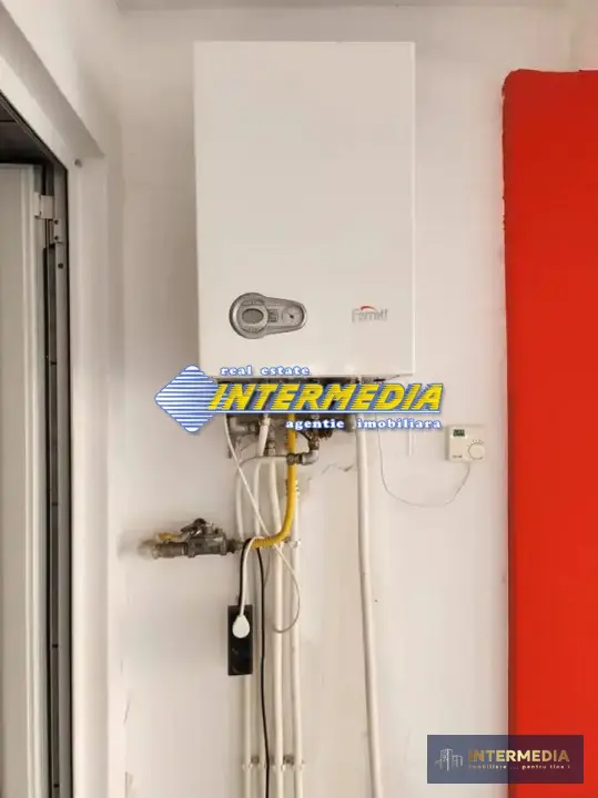 Vanzare Spatiu comercial 140 mp patrati in Cetate Bulevard cu vad foarte bun, fotografia 3