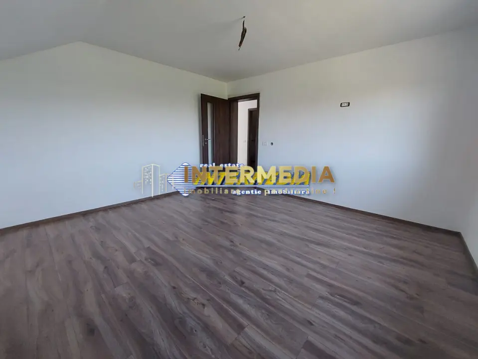 Casa Noua de vanzare Zona Cetate, fotografia 4