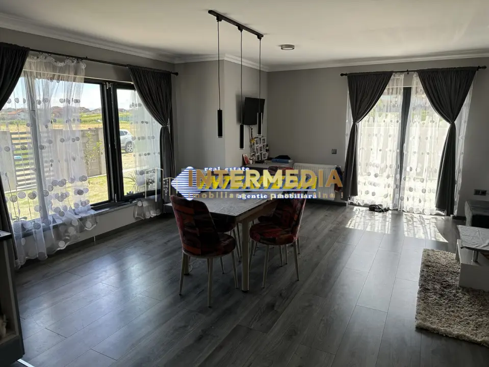 Casa noua de vanzare cu 4 camere in Alba Iulia finisata la cheie zona Micesti, fotografia 7