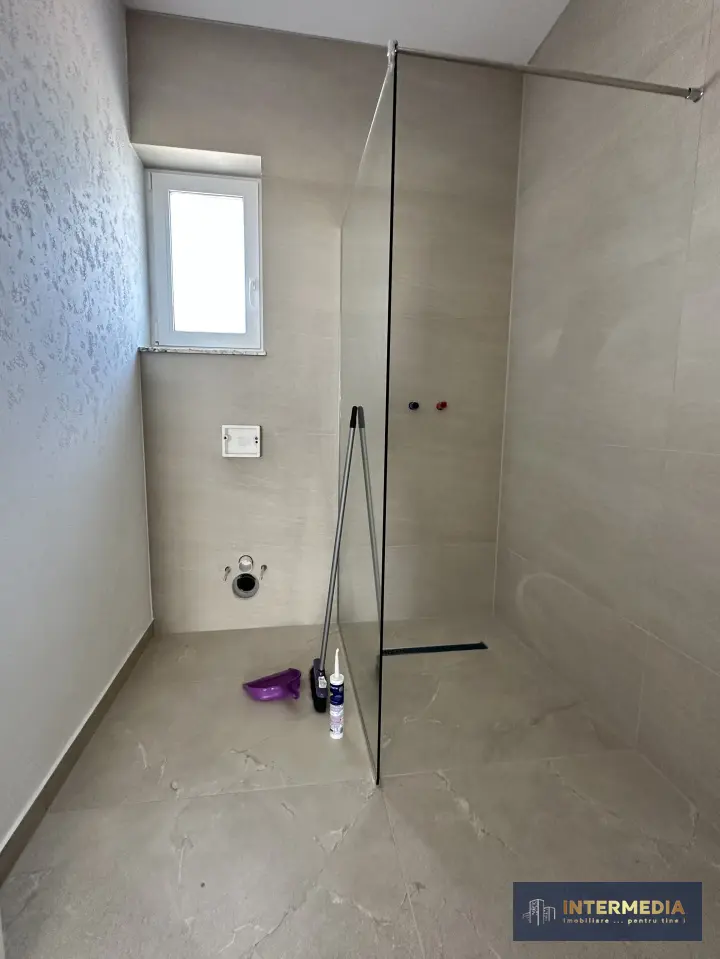CASA NOUA, 120 MP UTILI, CETATE, FINISATA COMPLET, 4 CAMERE, 2 BAI, fotografia 12
