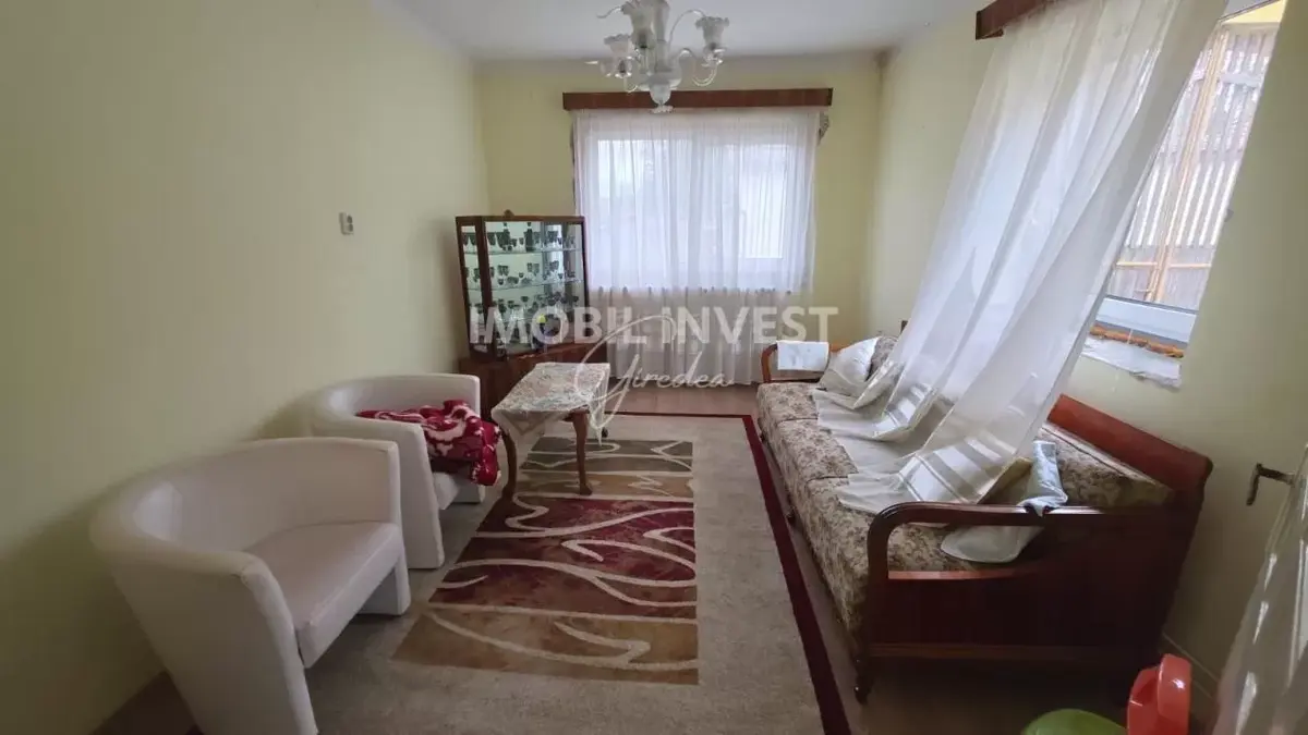 Casă cu 5 camere și teren de 2.024 MP, garaj și anexe, Vințu de Jos, fotografia 6