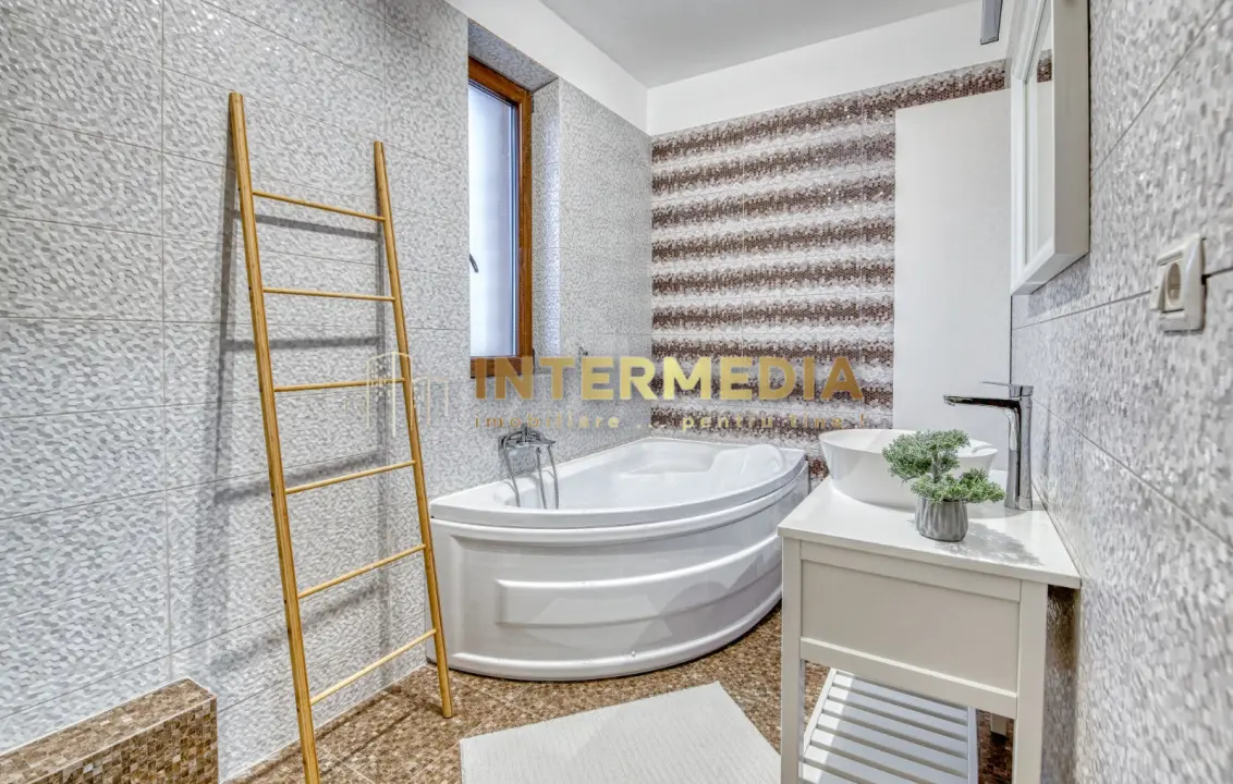 Casa noua cu 4 camere de vanzare in Alba Iulia zona Cetate, fotografia 5