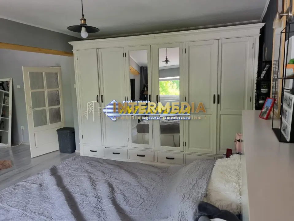 Casa P+E de vanzare recent renovata in Centru cu 680 mp teren, fotografia 9