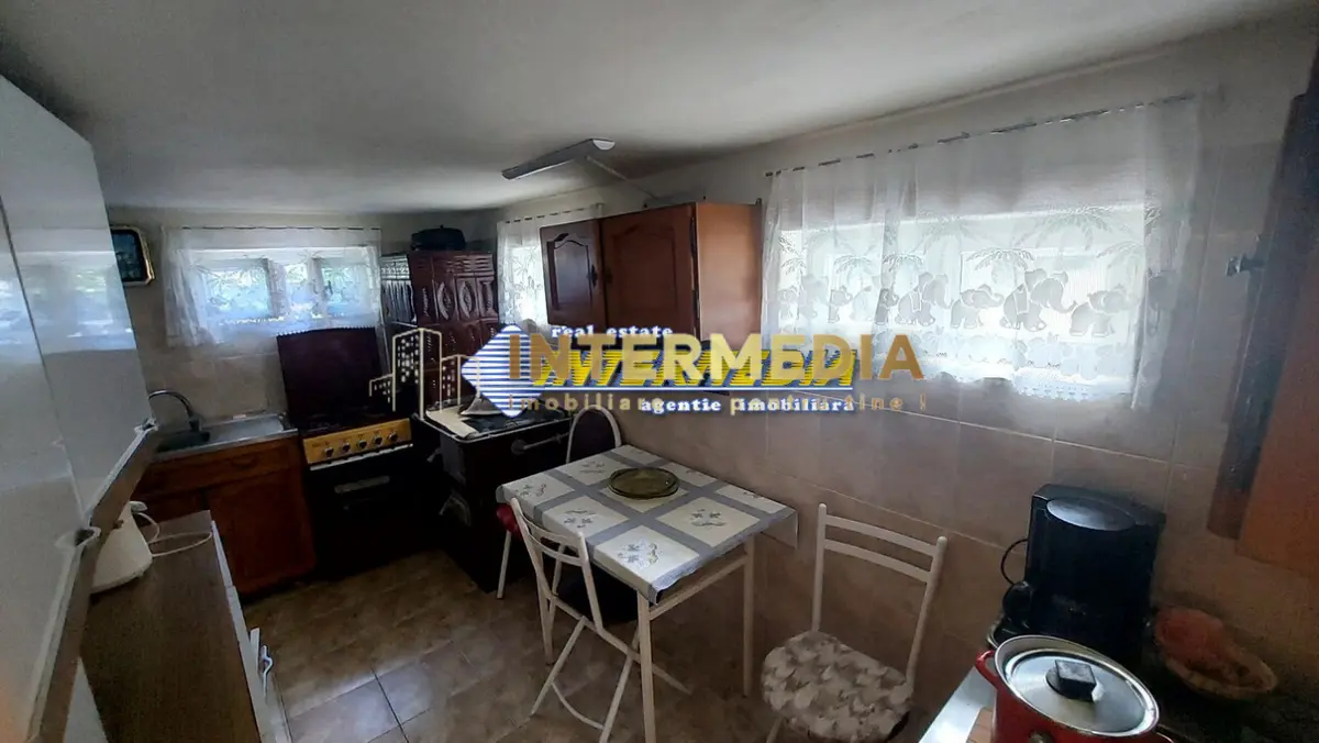 Casa de vanzare cu 5 camere in cartier Cetate Alba Iulia finisata D+P+E, fotografia 15
