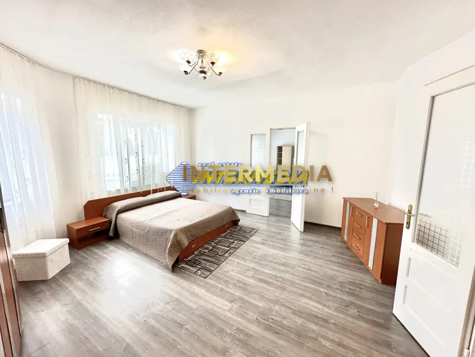 Casa 3 camere in Alba Iulia Zona CENTRU cu 900 mp teren utilitati si la asfalt, fotografia 12