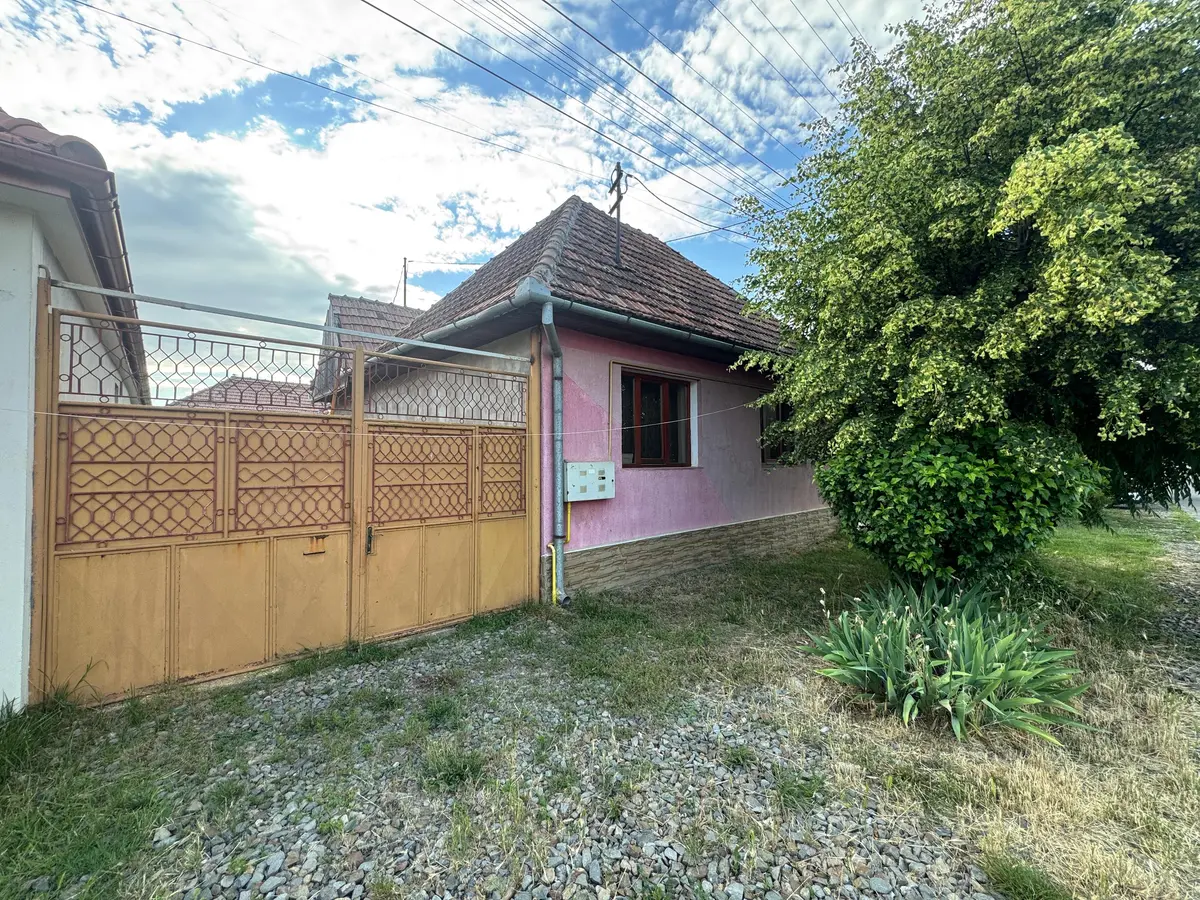 Casă individuală, 200 mp utili, teren 2000 mp, Petrești, Sebeș, fotografia 1