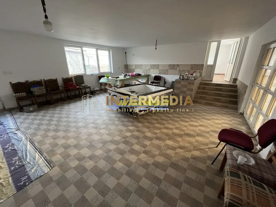 Casa noua cu 4 camere , pivnita de vanzare Alba Iulia finisata teren 1400 mp, fotografia 9