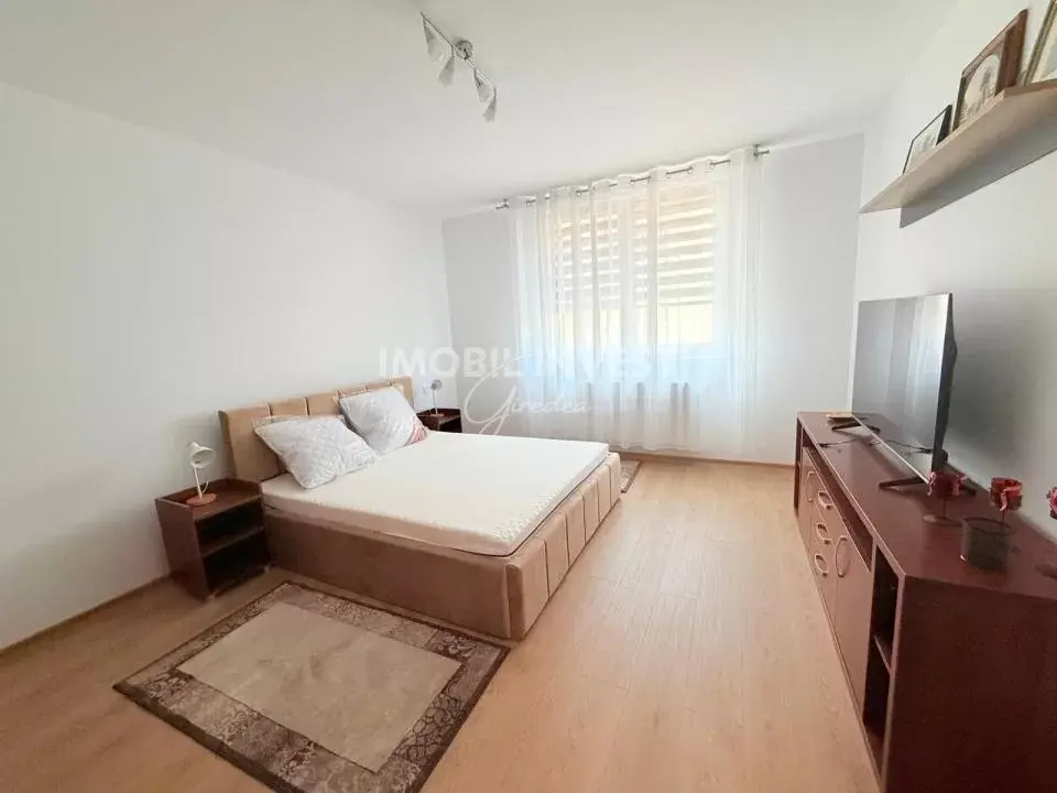 Apartament 2 camere, parcare, boxă, prima închiriere, Centru, fotografia 2