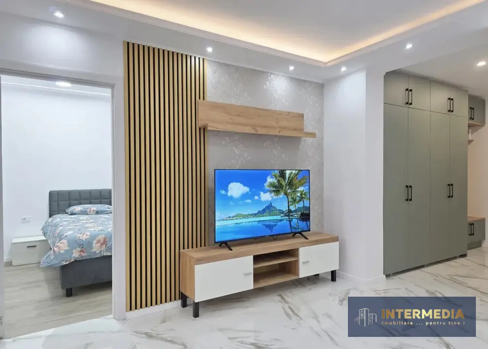 Apartament nou de închiriat, zona Centru, Alba Iulia, mobilat, utilat, cu parcare, fotografia 2