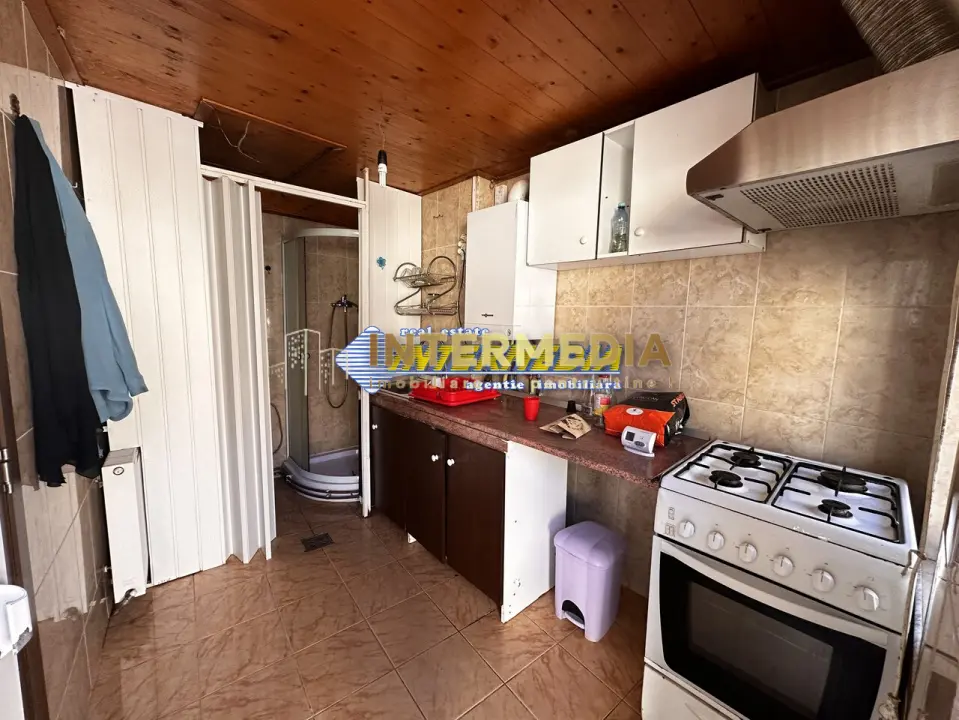 Casa veche cu Anexe, Teren 1313 mp, Lancram, Ideala pentru investitie, fotografia 5