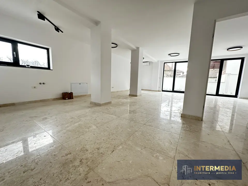 BIROU, Apartament 55 mp, Bloc Nou 2026, Finisat, Terasa, Parcare, CENTRU, fotografia 1