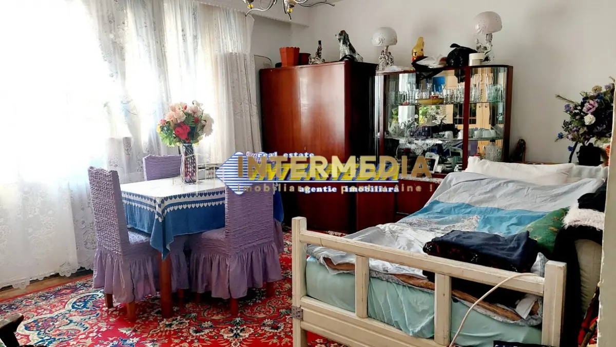 Apartament 2 camere de vanzare Alba Iulia zona Cetate etaj 1, fotografia 2