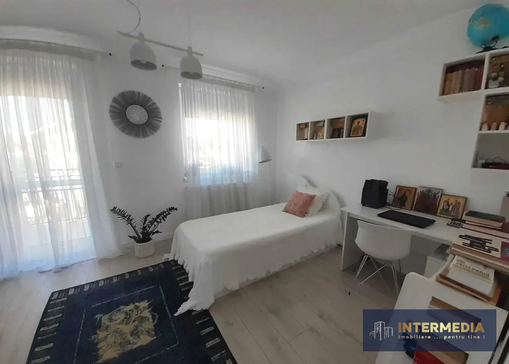 Casă nouă, 3 camere, 85 mp, finisată complet, mobilată și utilată, Centru, fotografia 3