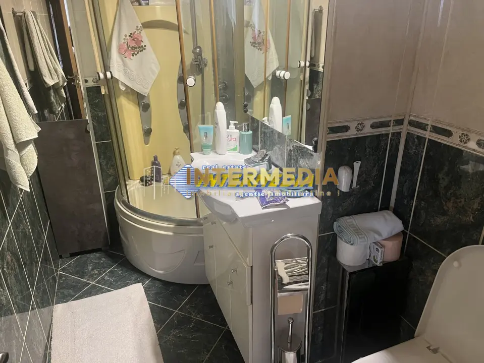 APARTAMENT 2 Camere Decomandate, Etaj 1, Zona CETATE M-uri, Mobilat Complet, fotografia 14