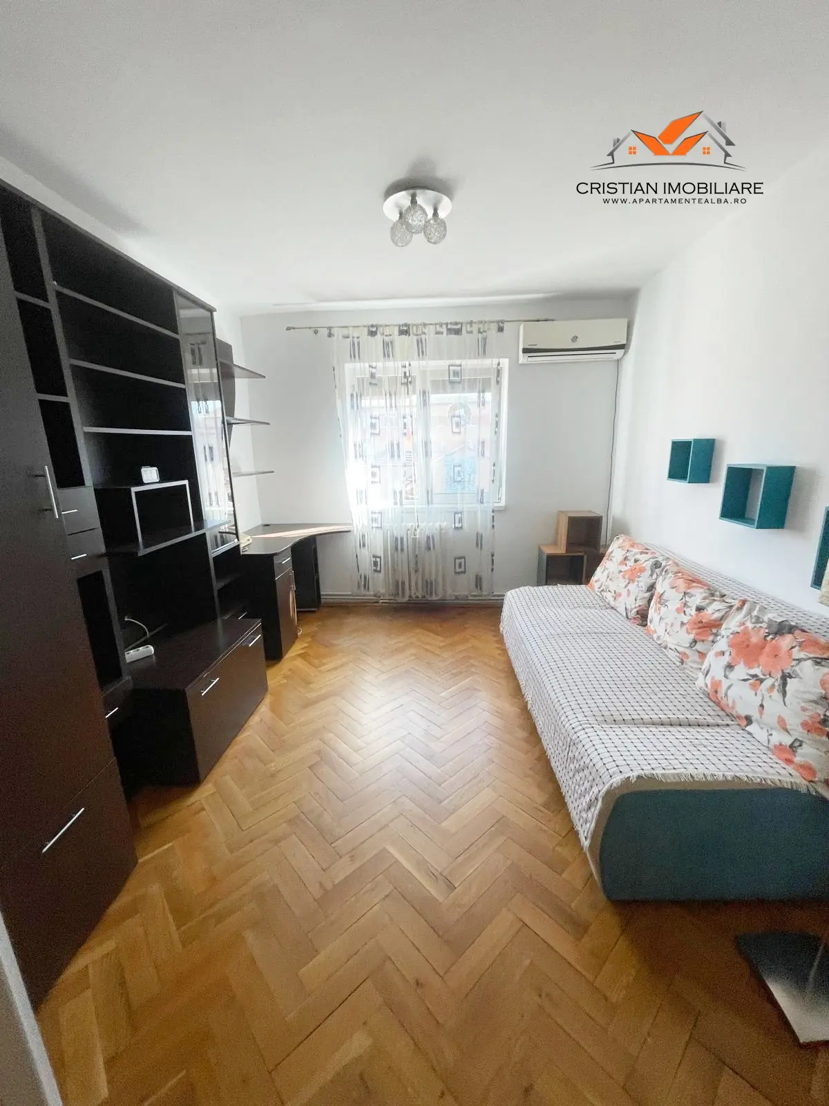 Apartament cu 4 camere decomandat, etaj 3, mobilat și utilat, în Cetate, fotografia 8