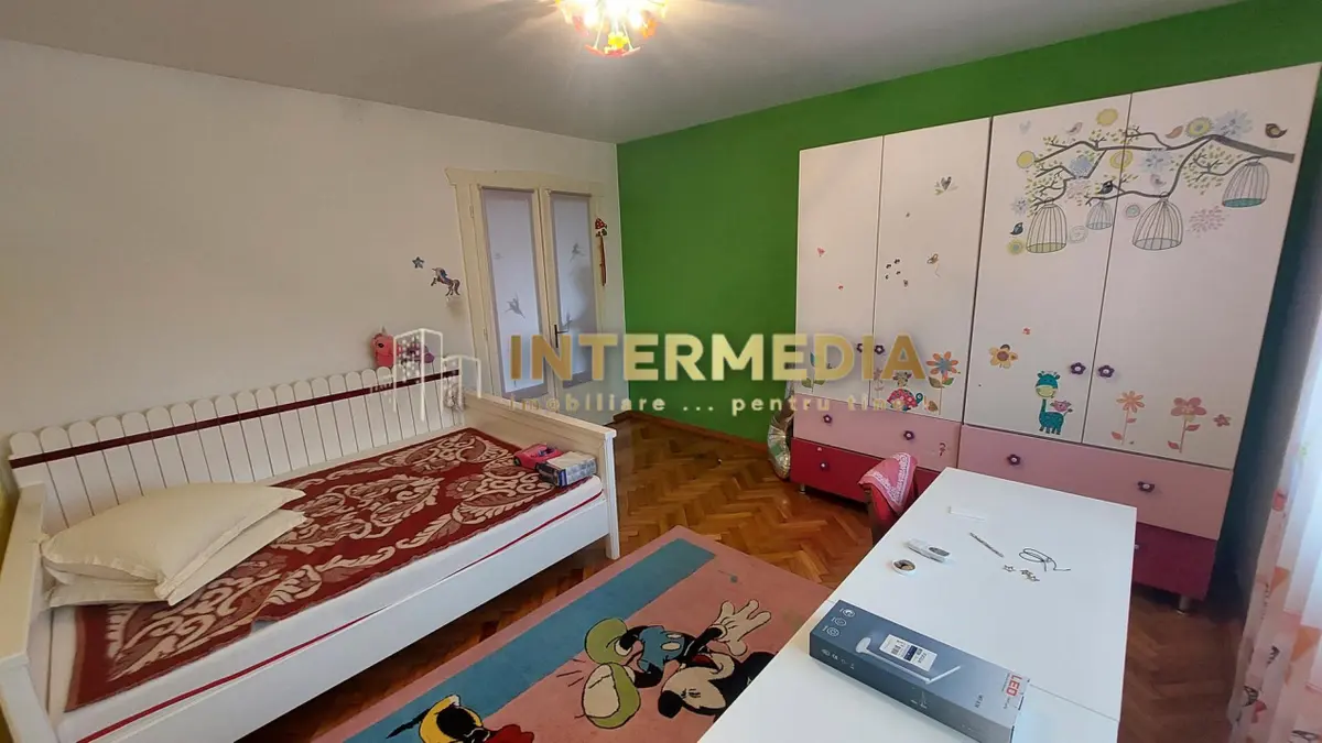 Casa cu 4 camere mobilata si utilata 593mp teren zona Centru, fotografia 5