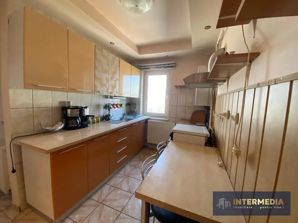 Apartament 2 camere, decomandat, Cetate, vedere panoramică, mobilat, fotografia 8