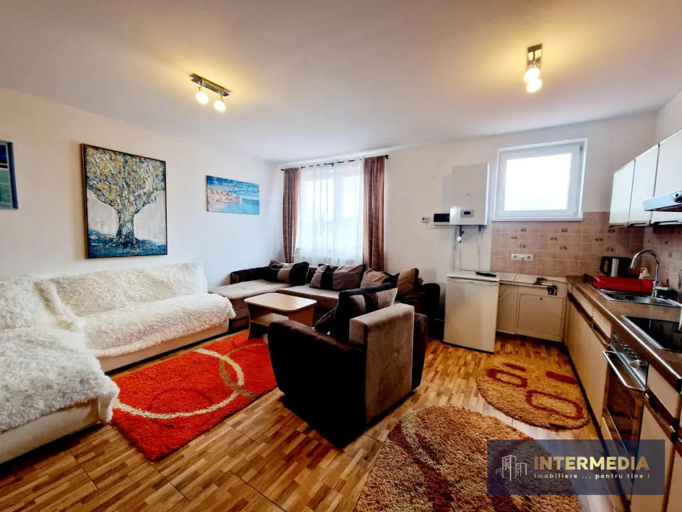 Apartament cu 3 camere mobilat si utilat situat la Vila, fotografia 1