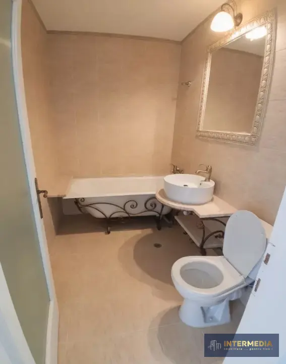 Apartament 2 camere, 50 mp, Cetate zona Piață, finisat complet, fotografia 6