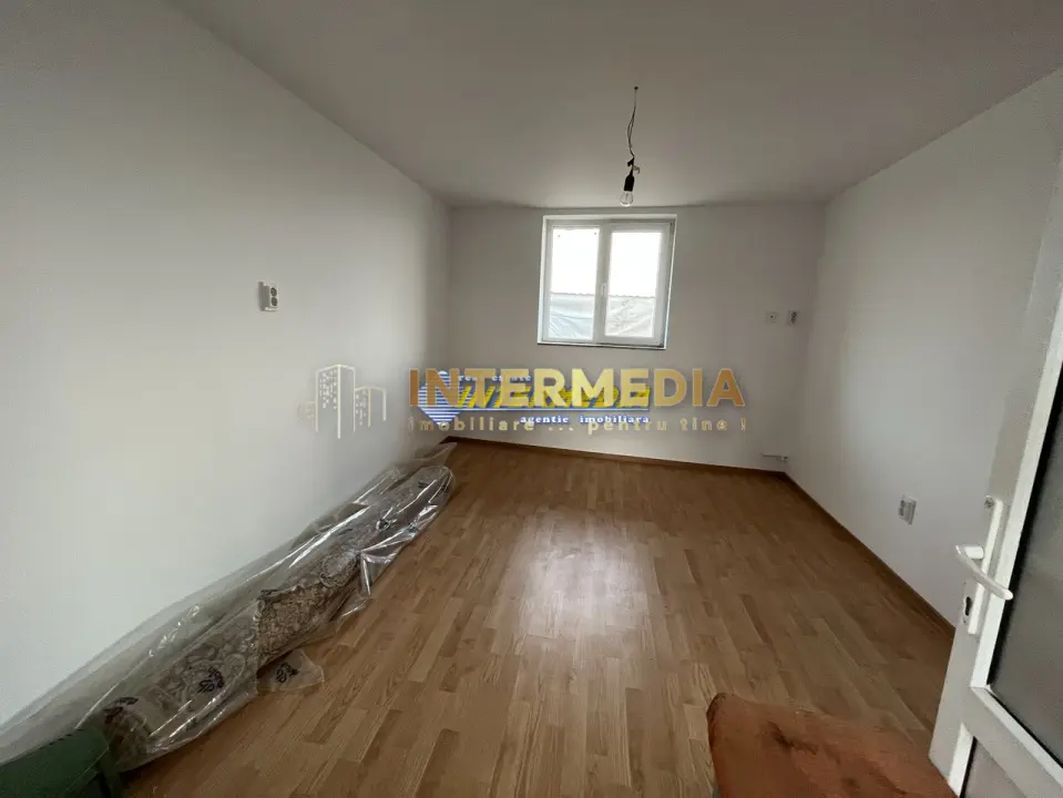 Casa noua cu 4 camere , pivnita de vanzare Alba Iulia finisata teren 1400 mp, fotografia 2