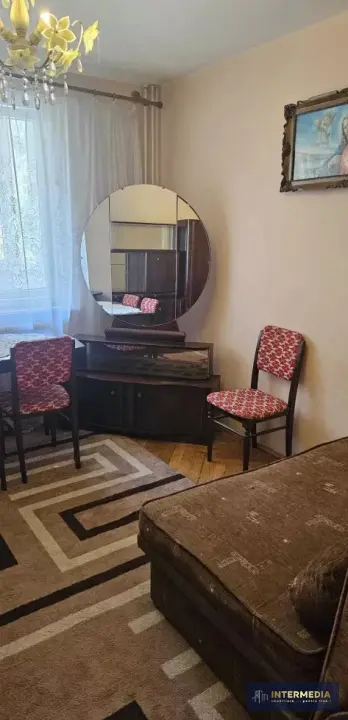 Apartament cu 2 camere de vânzare în Alba Iulia, zona Centru, fotografia 3