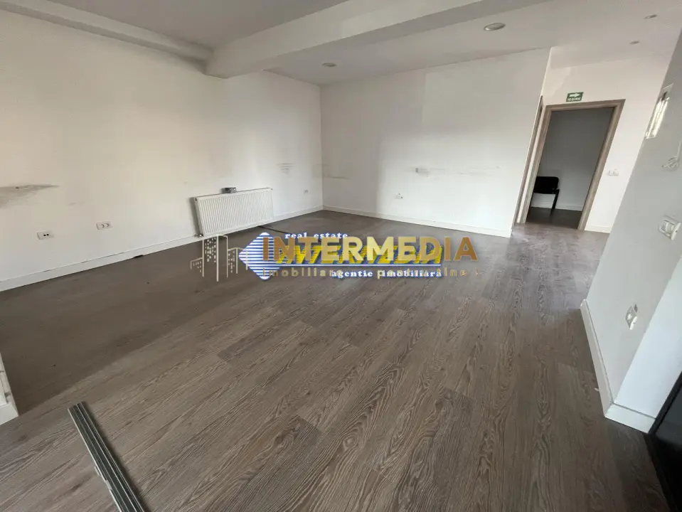 Spatiu comercial Alba Iulia zona Cetate finisat complet in suprafata de 66 mp, fotografia 4
