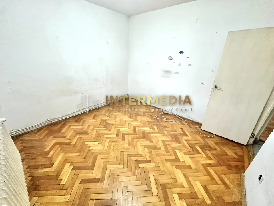 APARTAMENT 2 CAMERE, CETATE ZONA CLOSCA, 50 MP, BLOC CARAMIDA, fotografia 8