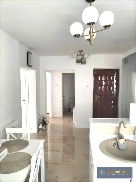 Apartament 3 camere 2 bai, parcare, CETATE mobilat si utilat complet, fotografia 6