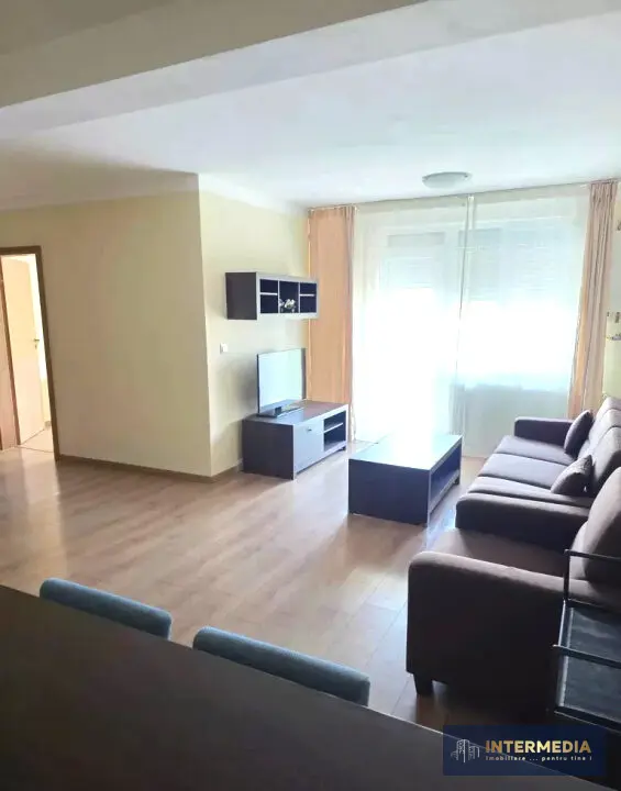 Apartament de închiriat, 3 camere, 65 mp, Cetate, Alba Iulia, bloc nou, boxă și parcare, fotografia 2