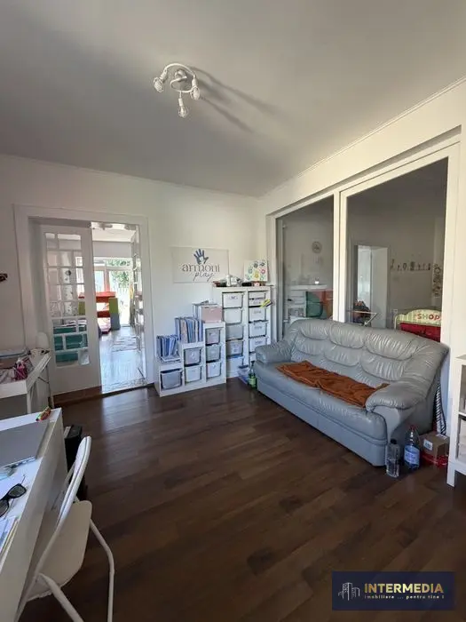 Casă de vânzare în Cetate, Alba Iulia, 5 camere, 3 băi, finisată complet, fotografia 1