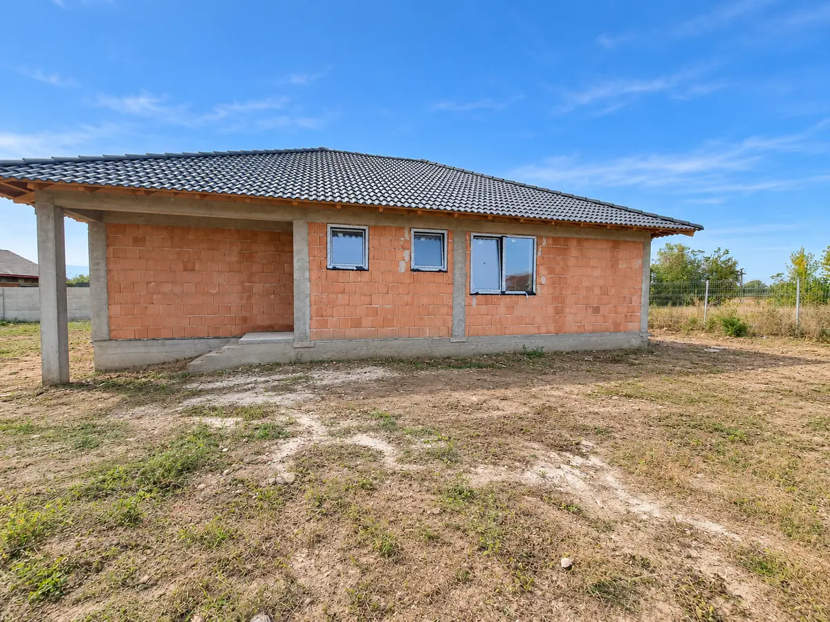Casă cu 4 camere, predare la cheie, teren 458 mp, Partoș, Alba Iulia, fotografia 3