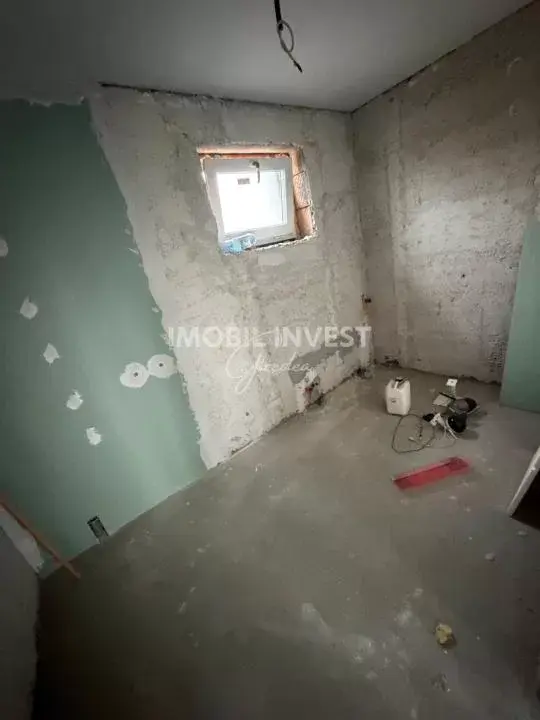 Casă individuală cu 7 camere și terasă de 30 mp, 390 mp teren, fotografia 9