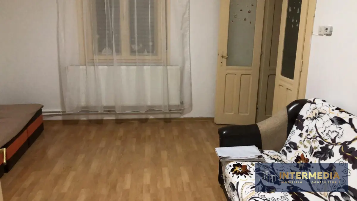Casă cu 3 camere, 100 mp, de închiriat pentru birouri sau locuit, zona Tolstoi, Alba Iulia, fotografia 3