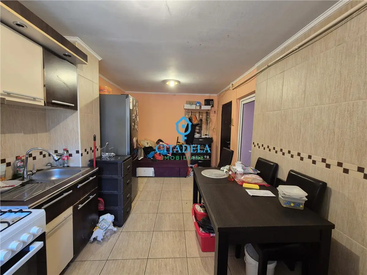 Apartament cu 3 camere, decomandat, în Ampoi 3, Alba Iulia, fotografia 1