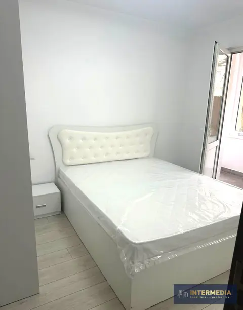 Apartament cu 2 camere semidecomandat, 49 mp utili, loc de parcare, zona Centru, Alba Iulia