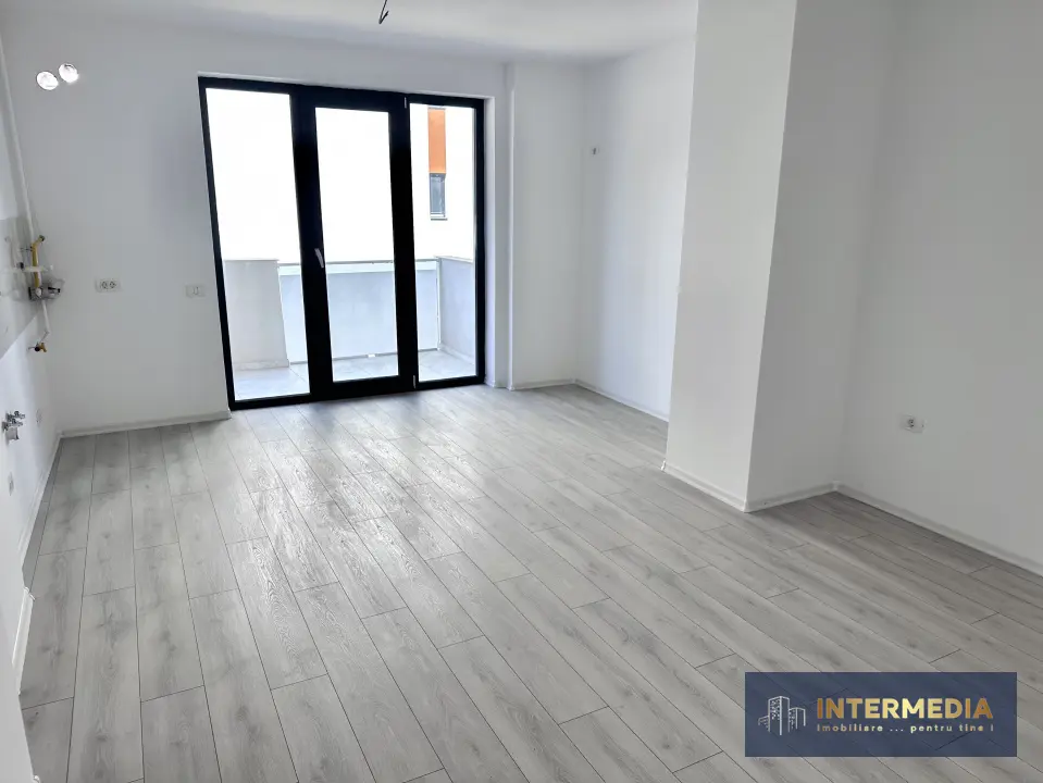 Apartament 3 camere, 1 Baie, 1 Balcon, 61 mp., Bloc NOU, Lift, Central, fotografia 1